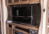 2014 GRAND DESIGN MOMENTUM 385TH interior living