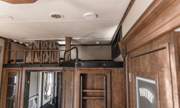 2014 GRAND DESIGN MOMENTUM 385TH interior loft