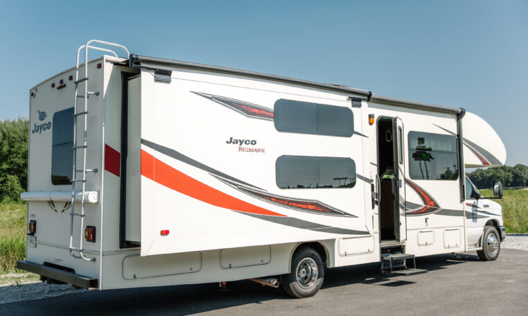 Jayco Redhawk 31xl exterior rear passenger side
