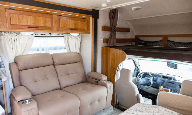 Jayco Redhawk 31xl interior living
