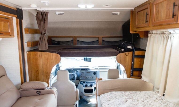 Jayco Redhawk 31xl interior living
