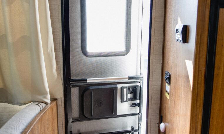 Jayco Redhawk 31xl interior door