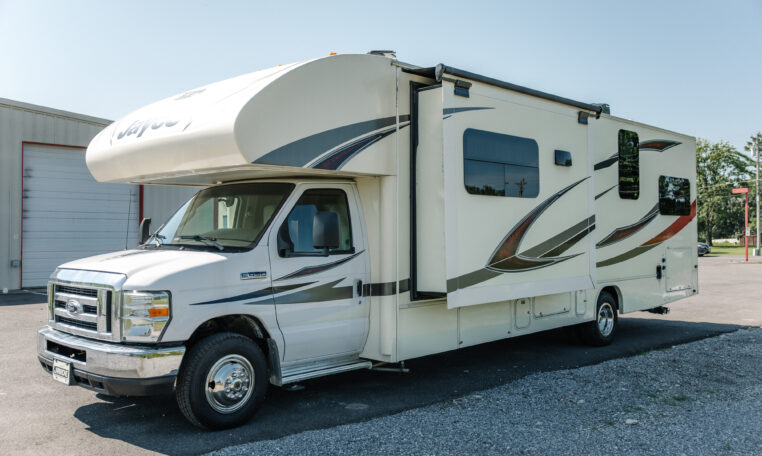 Jayco Redhawk 31xl exterior front driver side