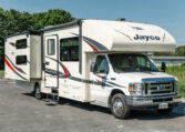 Jayco Redhawk 31xl exterior front passenger side