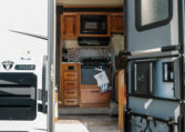 Jayco Redhawk 31xl entrance