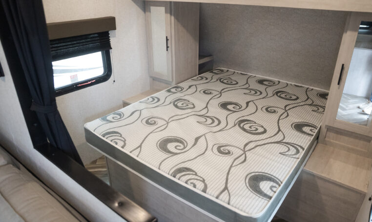 2025 CROSSROADS ZINGER 252BH interior primary bed