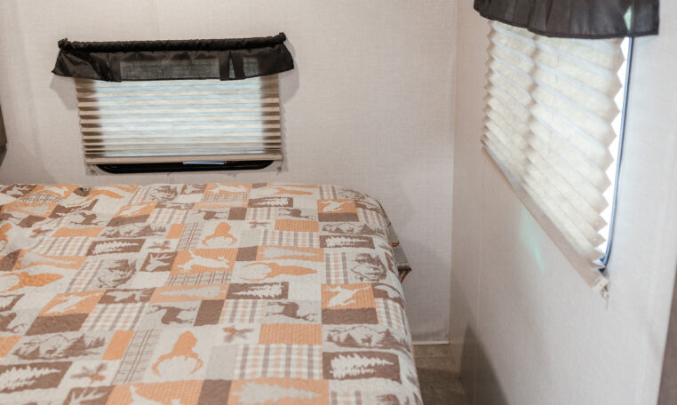 2018 CrossRoads Sunset Trail SS210FK interior bedroom